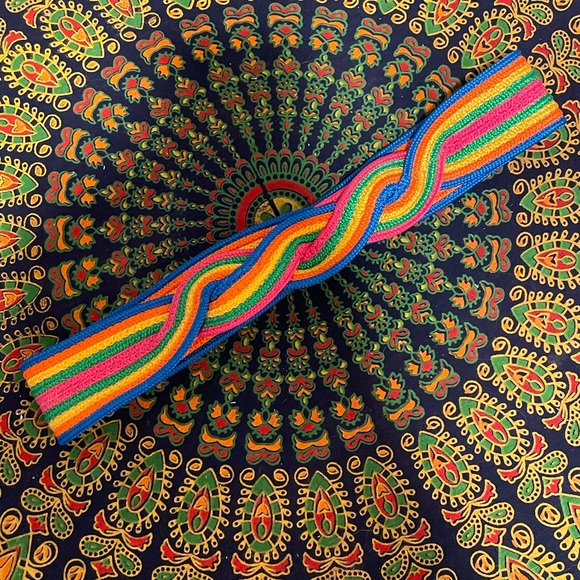 Vintage rainbow 🌈 Velcro belt EUC! - Picture 3 of 13